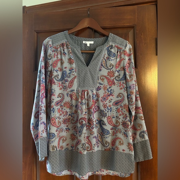 DR2 Tops - DR2 Multicolor Paisley Blouse